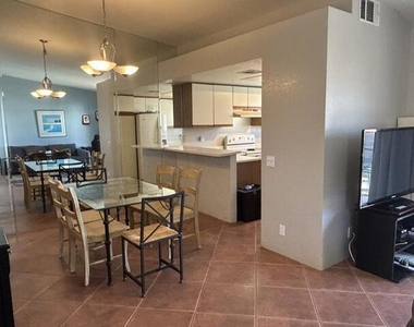 505 S Farrell Drive - Photo Thumbnail 2