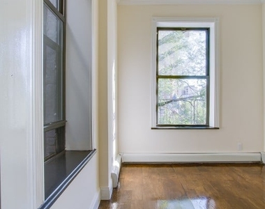 West 103rd Street - Photo Thumbnail 2