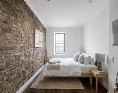 338 East 55th Street - Photo Thumbnail 3