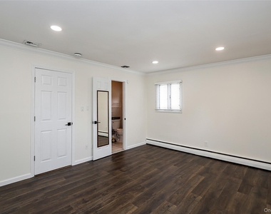 14 Glenn Drive - Photo Thumbnail 14