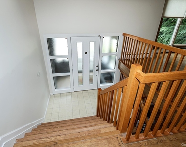 14 Glenn Drive - Photo Thumbnail 3
