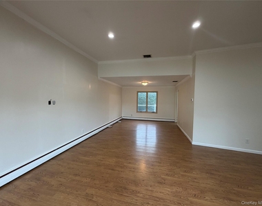 14 Glenn Drive - Photo Thumbnail 5
