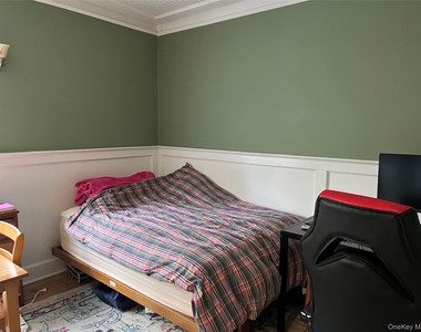 38-30 Douglaston Parkway - Photo Thumbnail 3