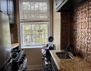 38-30 Douglaston Parkway - Photo Thumbnail 2