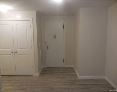 67 Main Street - Photo Thumbnail 10