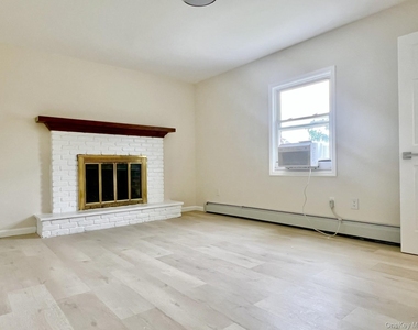 33 Cherry Lane - Photo Thumbnail 1