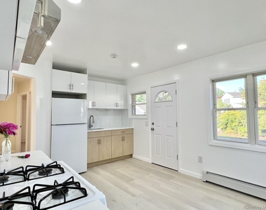 33 Cherry Lane - Photo Thumbnail 11