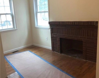 197-10 Foothill Avenue - Photo Thumbnail 2