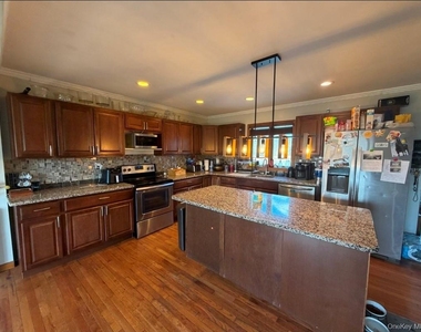 166 Burnt Corners Road - Photo Thumbnail 7