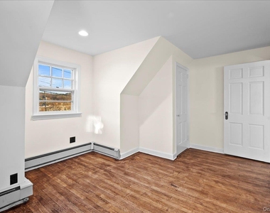 5 Church Street - Photo Thumbnail 11