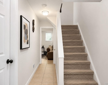 70 Foltim Way - Photo Thumbnail 7