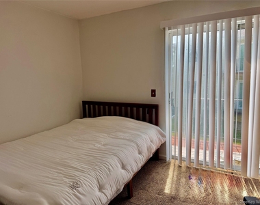 276 Temple Hill Road - Photo Thumbnail 9
