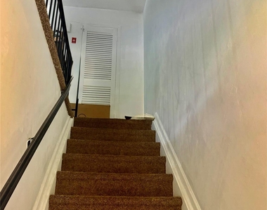 276 Temple Hill Road - Photo Thumbnail 2