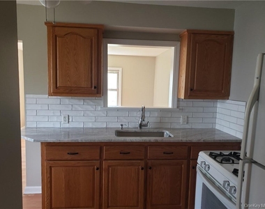 30 W George Avenue - Photo Thumbnail 1