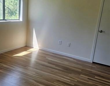 48 Camp Hill Road - Photo Thumbnail 1