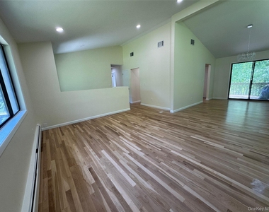 48 Camp Hill Road - Photo Thumbnail 5
