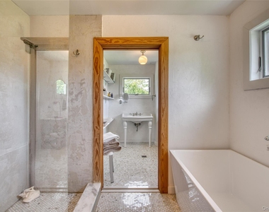 745 Golfview Court - Photo Thumbnail 11