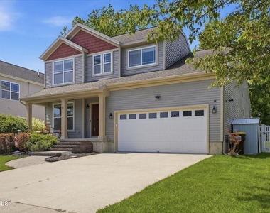 11 Outlook Avenue - Photo Thumbnail 2