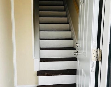 18 Lincoln Avenue - Photo Thumbnail 1