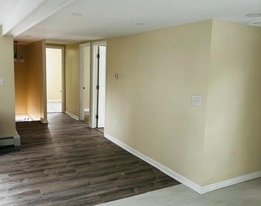 18 Lincoln Avenue - Photo Thumbnail 5