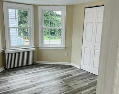 18 Lincoln Avenue - Photo Thumbnail 4