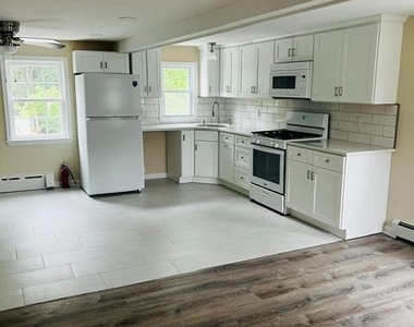 18 Lincoln Avenue - Photo Thumbnail 3