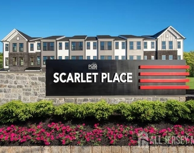 325 Sadie Circle - Photo Thumbnail 2