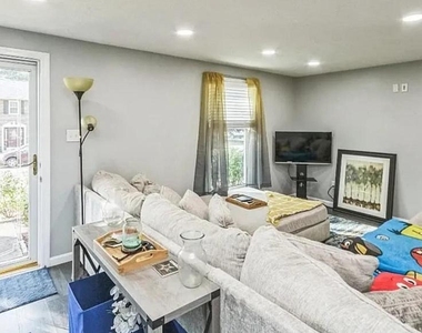 15337 Edgehill Drive - Photo Thumbnail 5
