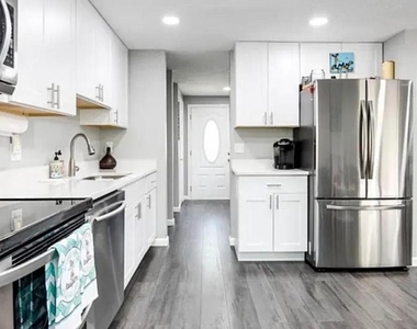 15337 Edgehill Drive - Photo Thumbnail 2