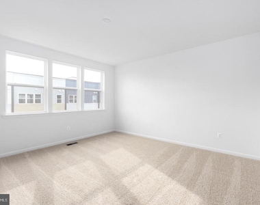 2546 Neabsco Common Place - Photo Thumbnail 12