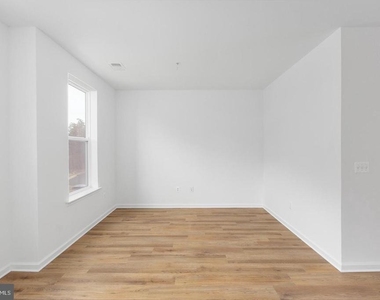 2546 Neabsco Common Place - Photo Thumbnail 4