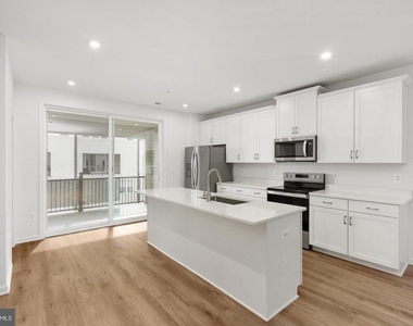 2546 Neabsco Common Place - Photo Thumbnail 9