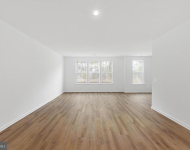 2546 Neabsco Common Place - Photo Thumbnail 3