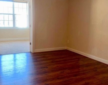 2308 Merseyside Drive - Photo Thumbnail 44