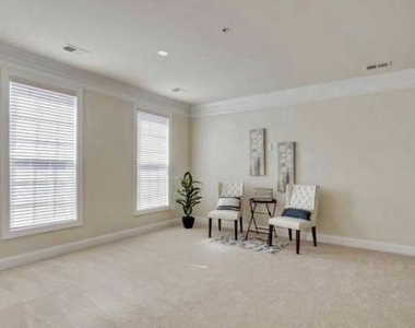 2308 Merceyside Drive - Photo Thumbnail 2