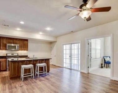 2308 Merceyside Drive - Photo Thumbnail 11