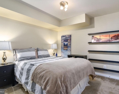 2372 Battery Hill Circle - Photo Thumbnail 28