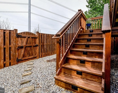 2372 Battery Hill Circle - Photo Thumbnail 37