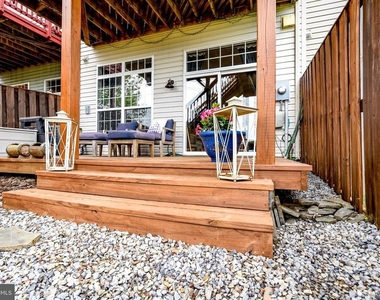 2372 Battery Hill Circle - Photo Thumbnail 39
