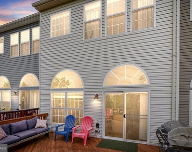 2372 Battery Hill Circle - Photo Thumbnail 41