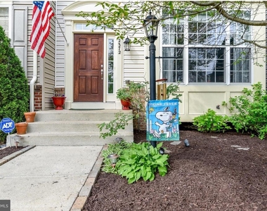 2372 Battery Hill Circle - Photo Thumbnail 2