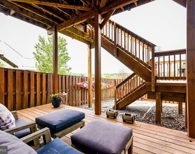 2372 Battery Hill Circle - Photo Thumbnail 34