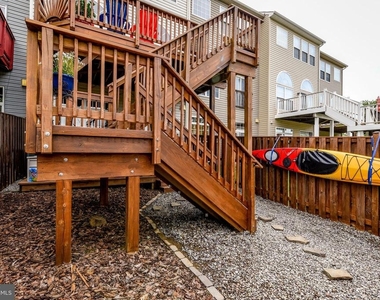 2372 Battery Hill Circle - Photo Thumbnail 38