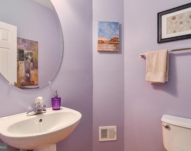 2372 Battery Hill Circle - Photo Thumbnail 26