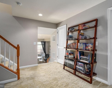 2372 Battery Hill Circle - Photo Thumbnail 27