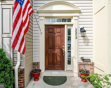 2372 Battery Hill Circle - Photo Thumbnail 3