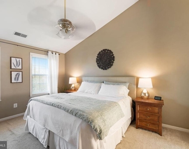 20462 Cherrystone Place - Photo Thumbnail 16