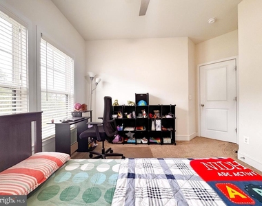 25419 Reed Orchard Terrace - Photo Thumbnail 35