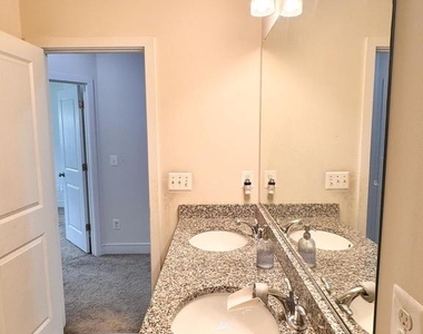 25419 Reed Orchard Terrace - Photo Thumbnail 44