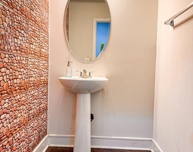 25419 Reed Orchard Terrace - Photo Thumbnail 16